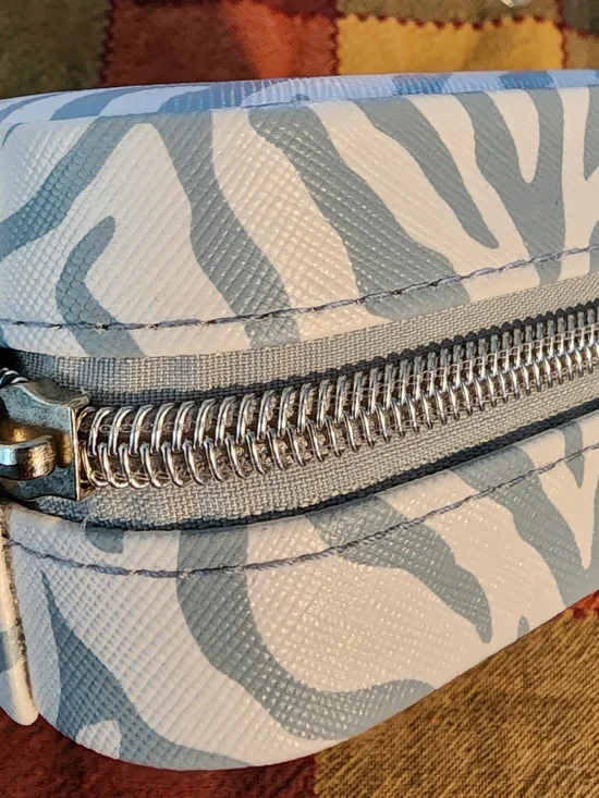 Pandora Silver Bracelet NEW, 2 Charms &  Jewelry Travel Case - Picture 15 of 16